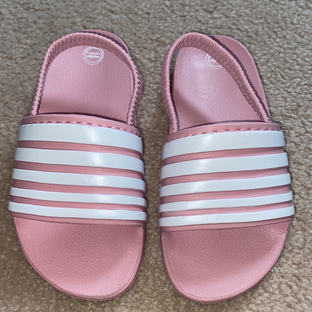 Girls summer shoe bundle - Picture 4 of 5